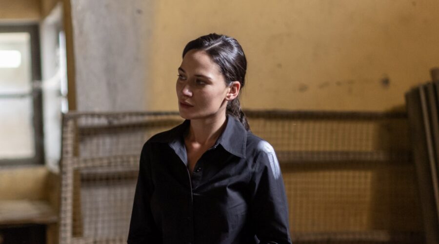 Ilayda Çevik (Betül Arcan) in “Terra Amara”. Credits: RTI Mediaset.