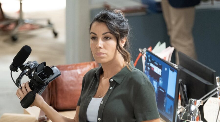 Chiara Tron (Tamara) in una scena di “Viola come il mare 2”. Credits: Ufficio Stampa Mediaset/RTI Mediaset/Lux Vide.