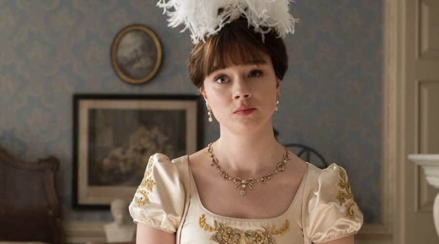 Claudia Jessie (Eloise Bridgerton) in una scena dell’episodio 8 di “Bridgerton 2“. Credits: Liam Daniel/Netflix © 2022.