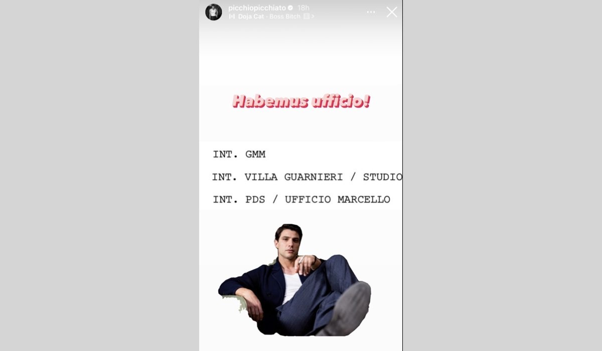 Un dettaglio di uno dei copioni de “Il Paradiso delle Signore 9”, pubblicato da Pietro Masotti il 22 maggio 2024 nelle Stories del suo profilo. Credits: @picchiopicchiato/Instagram.