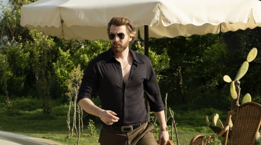 Furkan Palali (Fikret Fekeli) in “Terra Amara”. Credits: RTI Mediaset.