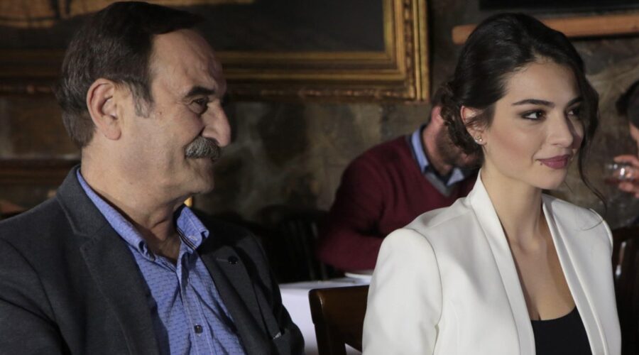 Da sinistra: Metin Coskun (Hakki Alacahan) e Melisa Pamuk (Asu Alacahan) in una scena di “Endless Love”. Credits: RTI Mediaset.