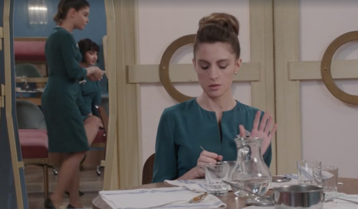 Alicia Chiesa (Lucia Giorgi) in una scena della puntata 2 de “Il Paradiso Delle Signore 8”. Credits: Rai.