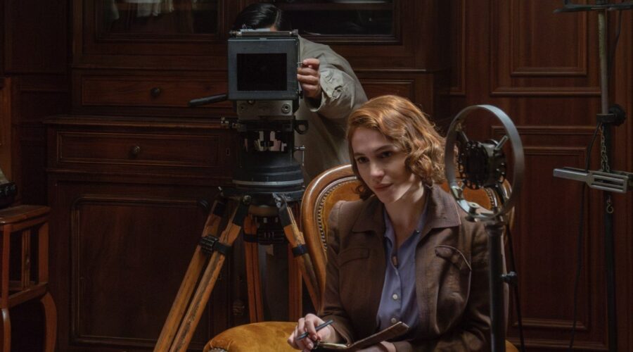 Ludovica Martino (Isabella Gordon) in una scena di “Marconi - L’uomo che ha connesso il mondo”. Credits: Rai.
