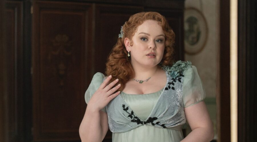 Nicola Coughlan (Penelope Featherington) in una scena dell'episodio 2 di “Bridgerton 3”. Credits: Liam Daniel/Netflix © 2024.