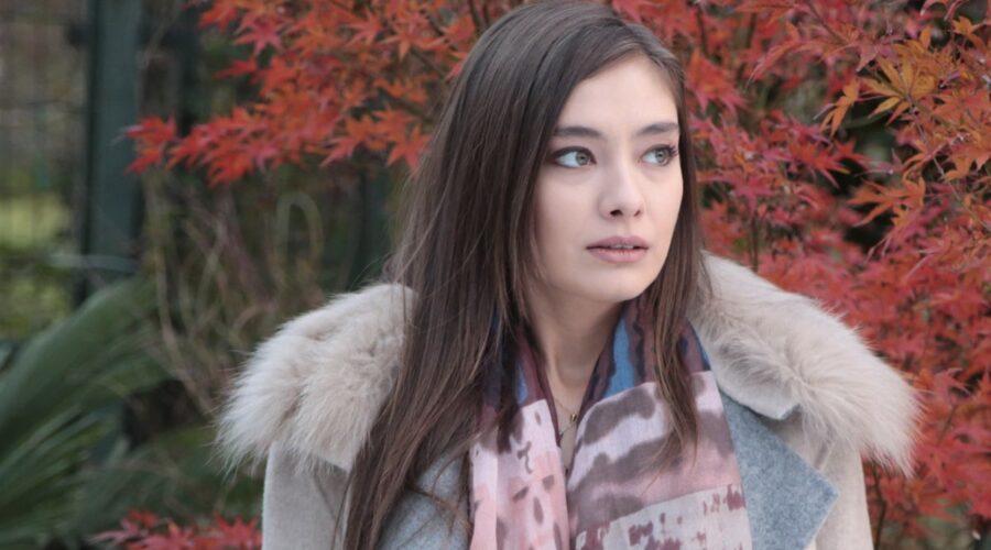 Neslihan Atagül (Nihan Sezin) in una scena di “Endless Love”. Credits: RTI Mediaset.