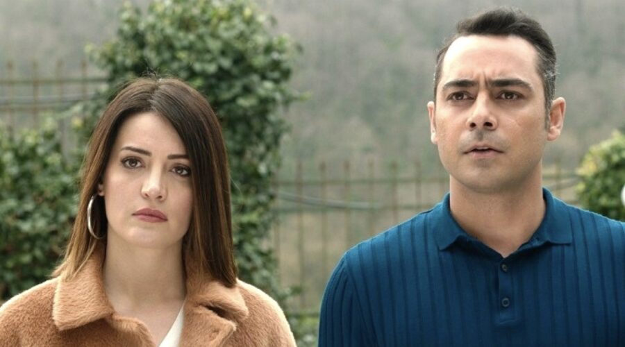 Olgun Toker, Irem Sak In Bir Aile Hikayesi (2019) Credits Disney Plus