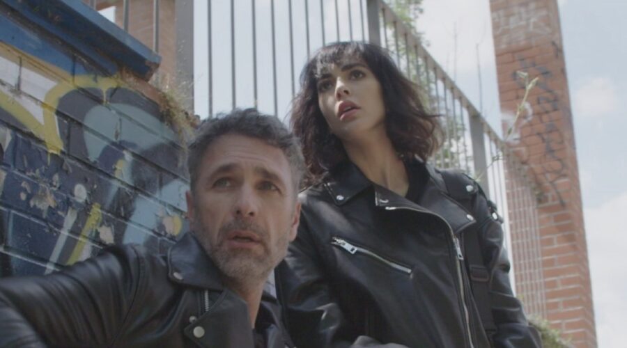Raoul Bova E Rocío Muñoz Morales In Celebrity Hunted 4 Credits Prime Video