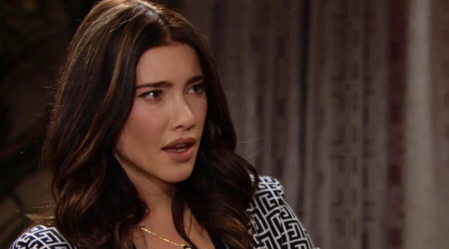 Jacqueline MacInnes Wood (Steffy Forrester) in una scena di “Beautiful”. Credits: Cattura schermo/BBL Distribution/RTI Mediaset.