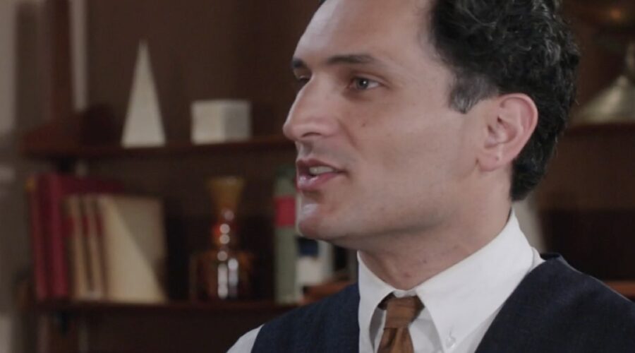 Alessandro Tersigni (Vittorio Conti) in una scena della puntata 30 de “Il Paradiso Delle Signore 8”. Credits: Rai.