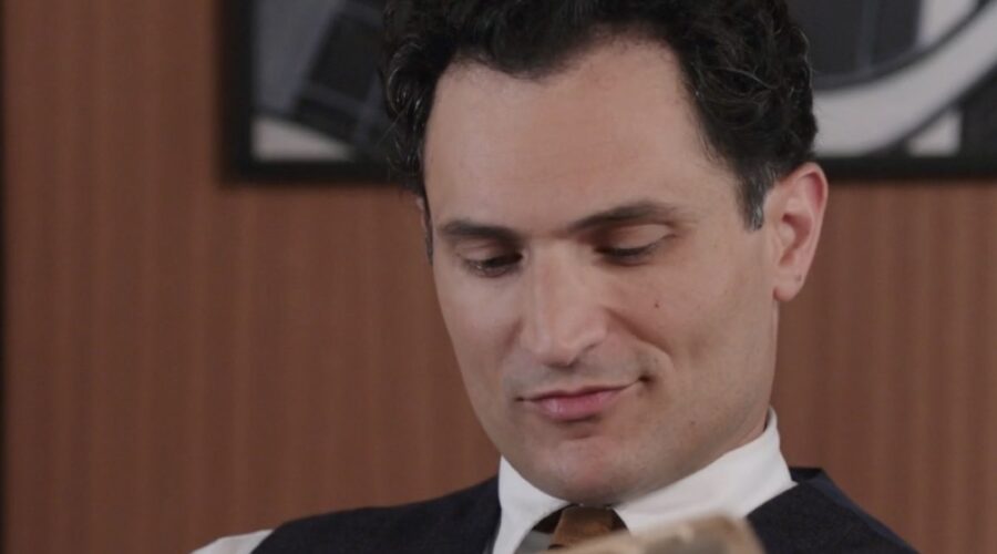 Alessandro Tersigni (Vittorio Conti) in una scena della puntata 30 de “Il Paradiso Delle Signore 8”. Credits: Rai.