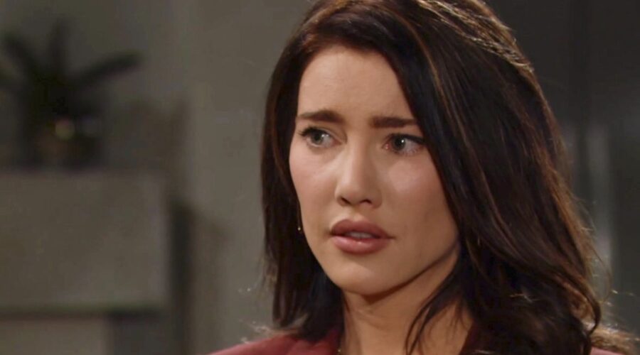 Jacqueline MacInnes Wood (Steffy Forrester) in una scena di “Beautiful”. Credits: Cattura schermo/BBL Distribution/RTI Mediaset.