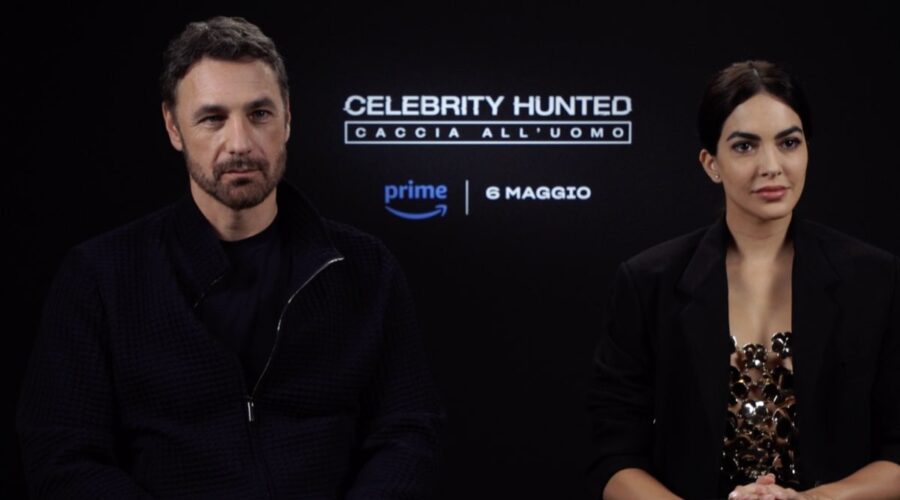 Da sinistra: Raoul Bova e Rocío Muñoz Morales nell'intervista di “Celebrity Hunted 4”. Credits: Cattura schermo/Tvserial.it.