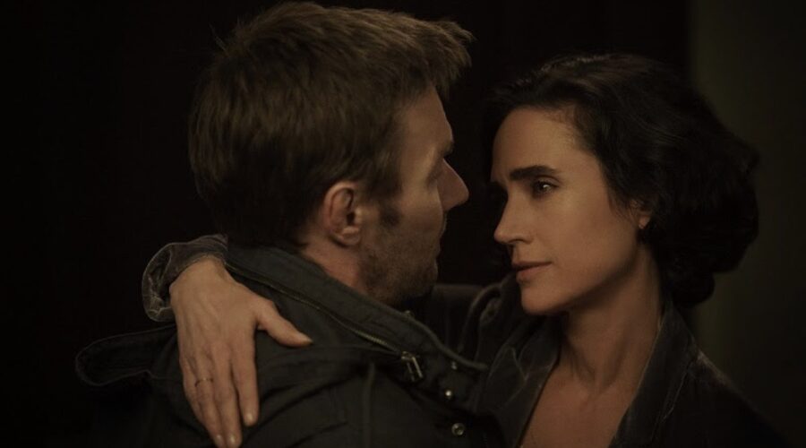 Da sinistra: Joel Edgerton e Jennifer Connelly in una scena di “Dark Matter”. Credits: Apple TV+.