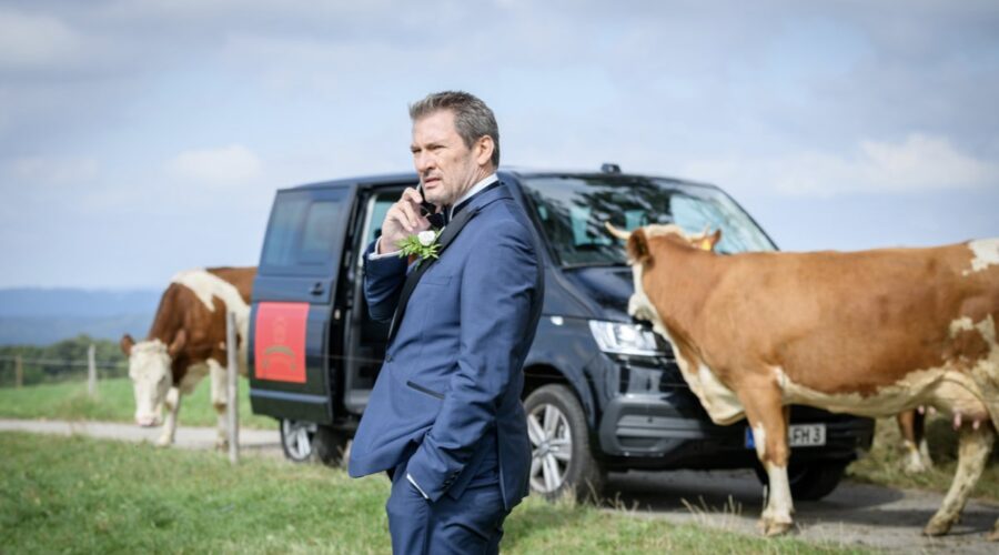 Dieter Bach (Christoph Saalfeld) in una scena di “Tempesta D'Amore”. Credits: Das Erste/RTI Mediaset.