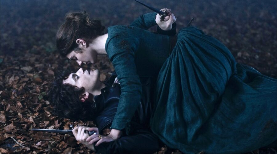 Da sinistra: Emily Bader (Lady Jane Grey) ed Edward Bluemel (Guildford Dudley) in “My Lady Jane”. Credits: Jonathan Prime/Prime Video.