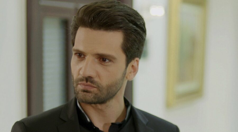 Kaan Urgancioglu (Emir Kozcuoglu) in una scena di “Endless Love”. Credits: RTI Mediaset.