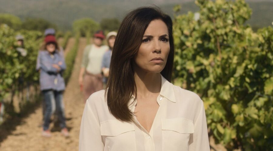 Eva Longoria in una scena di “Tierra de Mujeres”. Credits: Apple TV+.