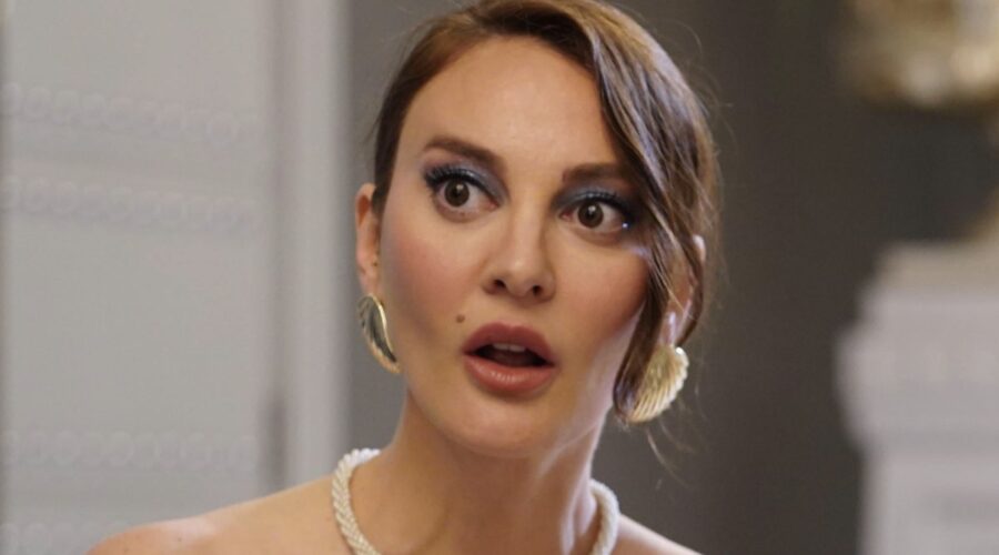 Mine Kılıç (Meryem) in una scena di “If You Love”. Credits: Mediaset Infinity.