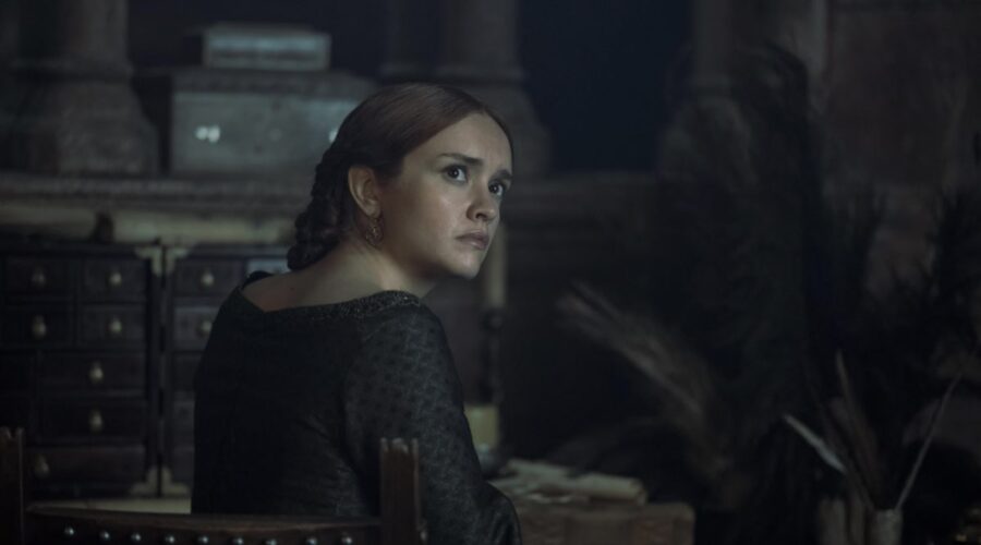 Olivia Cooke (Alicent Hightower) in una scena di “House of the Dragon 2“. Credits: Courtesy of HBO/Sky Italia.