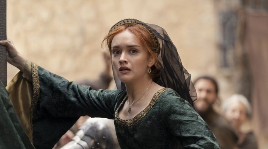 Olivia Cooke (Alicent Hightower) In