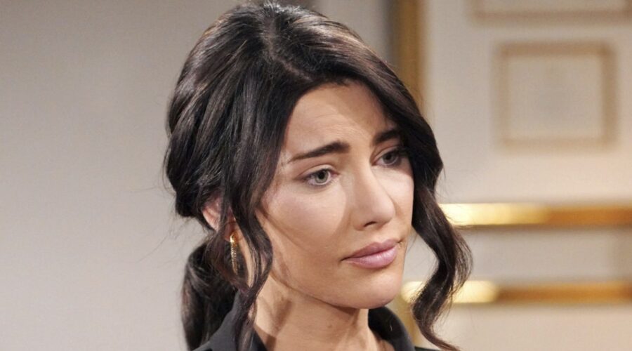 Jacqueline MacInnes Wood (Steffy Forrester) in una scena di “Beautiful”. Credits: Cattura schermo/BBL Distribution/RTI Mediaset.