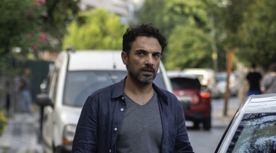 Ugur Aslan (Eren Duman) in una scena di “Segreti di famiglia”. Credits: RTI Mediaset.