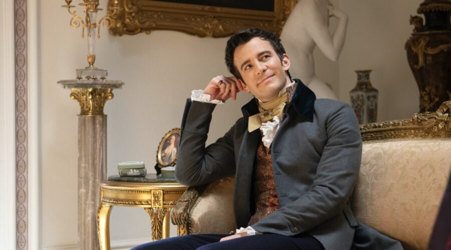 Luke Thompson (Benedict) in una scena di “Bridgerton 3” Credits: Liam Daniel/Netflix.
