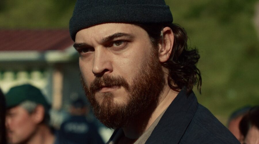 Çağatay Ulusoy in “Kübra”. Credits: Courtesy Of Netflix.