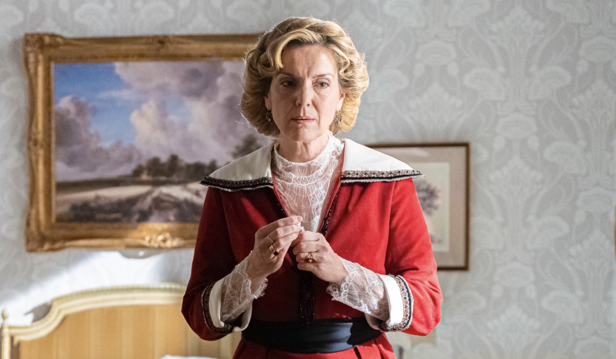 Eva Martín (Cruz Ezquerdo) in una scena de “La Promessa”. Credits: RTI Mediaset.