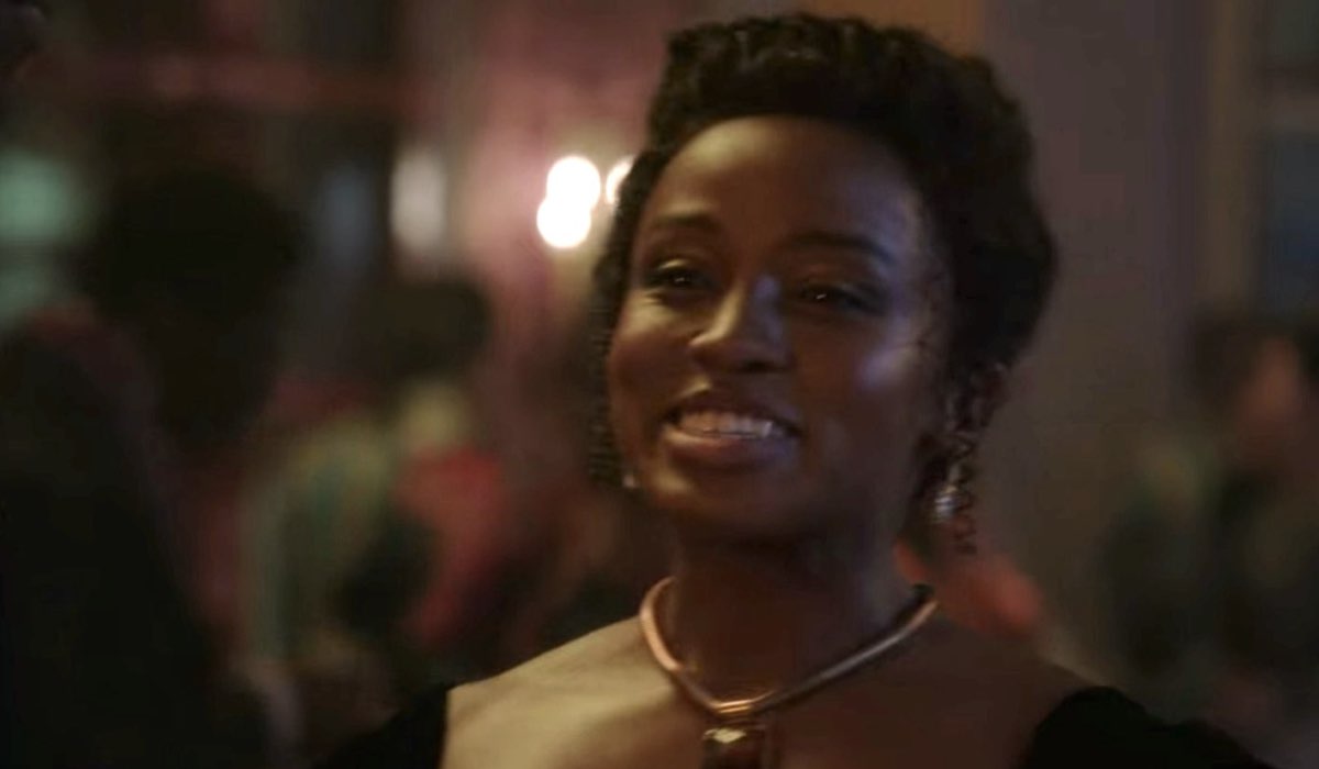 Masali Baduza (Michaela Stirling) in una scena dell'episodio 8 di “Bridgerton 3”. Credits: Netflix.