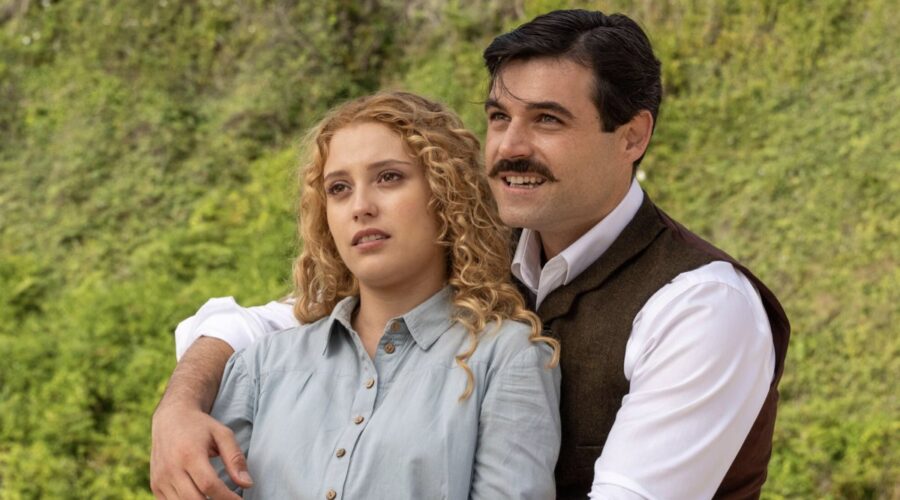 Ana Garces (Jana Exposito); Arturo Sancho (Manuel Luján) In La Promessa Credits Rete In Rete