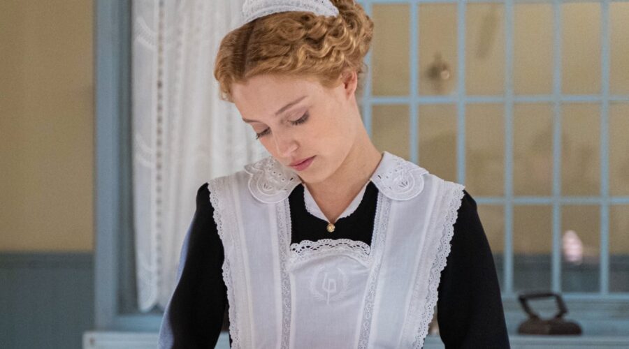 Ana Garces (Jana Exposito) In La Promessa Credits Rete In Rete