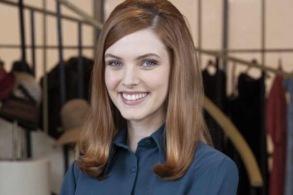 Arianna Amadei (Odile di Sant'Erasmo) in un posato per “Il Paradiso Delle Signore 9”. Credits: Rai.