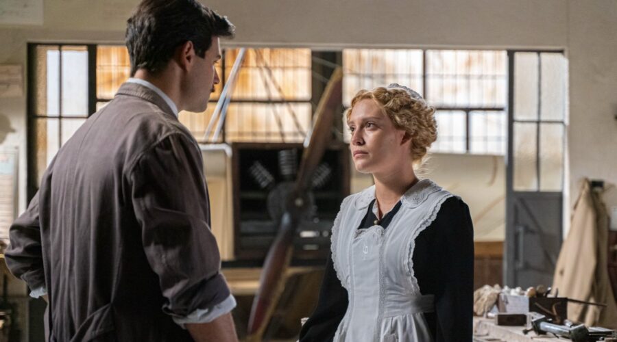 Arturo Sancho (Manuel Luján); Ana Garces (Jana Exposito) In La Promessa Episodio 27 Luglio 2024 Credits Rete In Rete