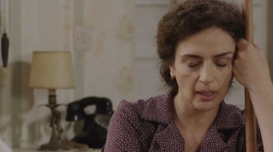 Gioia Spaziani (Concetta Puglisi) in una scena della puntata 12 de “Il Paradiso Delle Signore 8”. Credits: Rai.