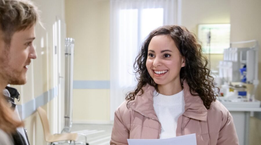 Jeannine Gaspár As Vanessa Sonnbichler In Tempesa D'amore 26 Luglio Credits Rete In Rete