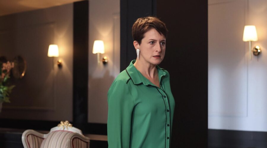 Canan Ergüder (Leyla) in una scena di “The Family”. Credits: RTI Mediaset.