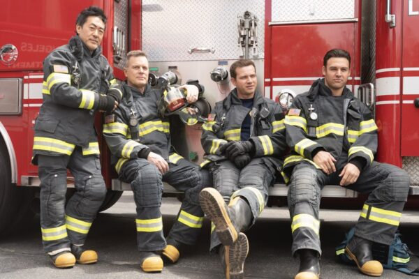 Un posato di gruppo per “9-1-1 7”. Credits: Disney+/Star.