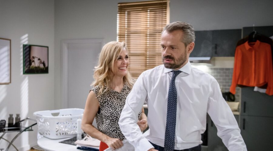 Tanja Lanäus As Yvonne Kleesven Waasner As Erik Vogt In Tempesta D'amore 24 Luglio Credits Rete In Rete
