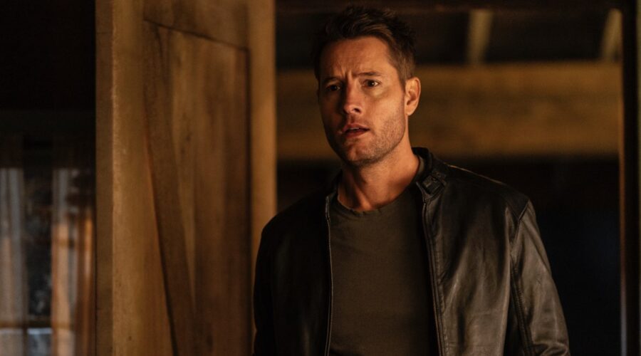 Justin Hartley in una scena di “Tracker”, la serie tv. Credits: Disney+.