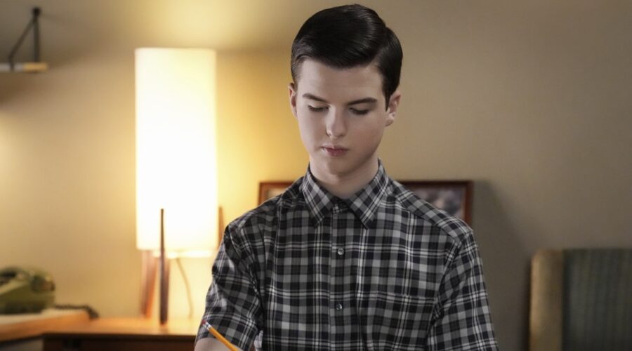 Iain Armitage (Sheldon) in una scena di “ Young Sheldon 7”. Credits WBTV/RTI Mediaset.