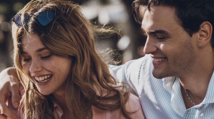 Nicole Wallace E Gabriel Guevara In È Colpa Tua? Credits Prime Video