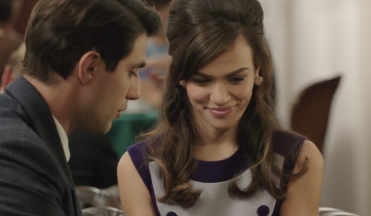 Da sinistra: Pietro Masotti (Marcello Barbieri) e Gloria Radulescu (Marta Guarnieri) in una scena della puntata 94 de “Il Paradiso Delle Signore 8”. Credits: Rai.