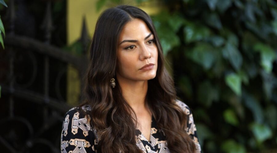 Zeynep (Demet Özdemir) in una scena di “My Home My Destiny 2”. Credits: RTI Mediaset.