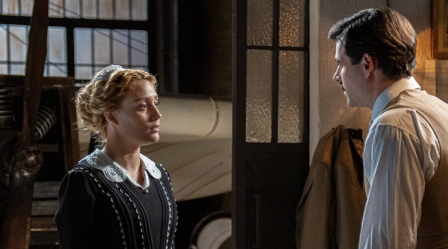 Ana Garces (Jana Exposito), Arturo Sancho (Manuel Luján) In La Promessa Credits Rete In Rete