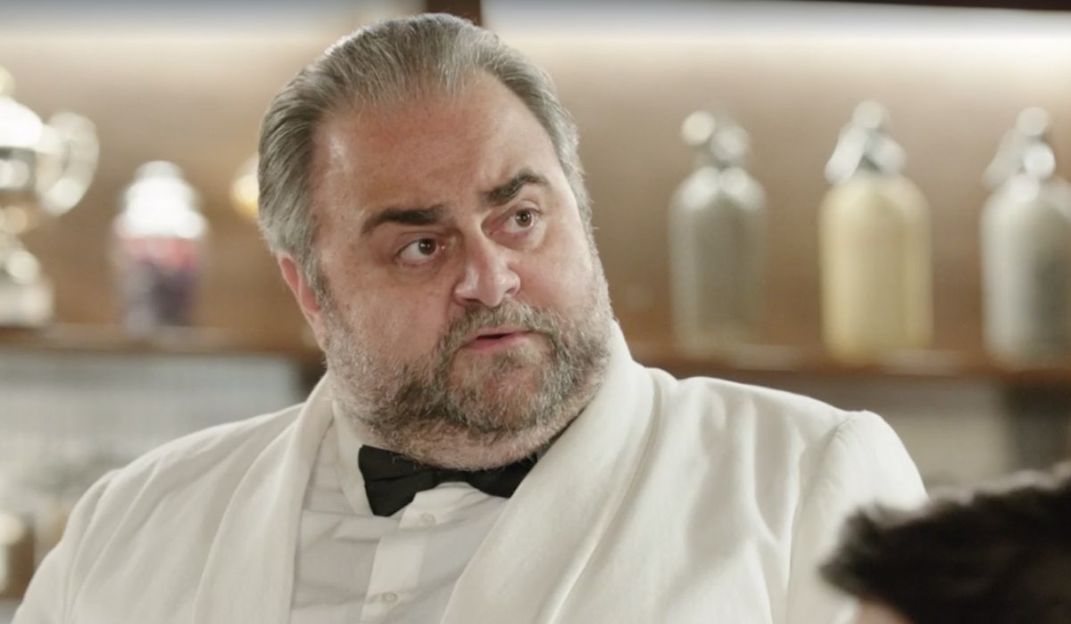 Massimo Cagnina (Ciro Puglisi) in una scena della puntata 4 de “Il Paradiso Delle Signore 9”. Credits: Rai.