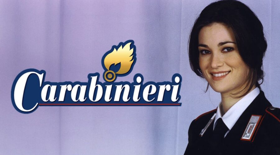 Locandina “Carabinieri” con Manuela Arcuri. Credits: Pluto Tv.