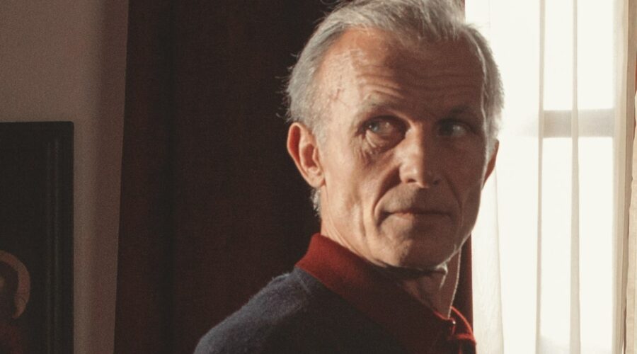 Richard Sammel (Gerhard Kofler) in una scena di “Brennero”. Credits: Rai.