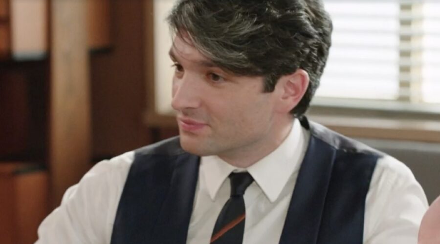 Filippo Scarafia (Roberto Landi) in una scena della puntata 2 de “Il Paradiso Delle Signore 9”. Credits: Rai.